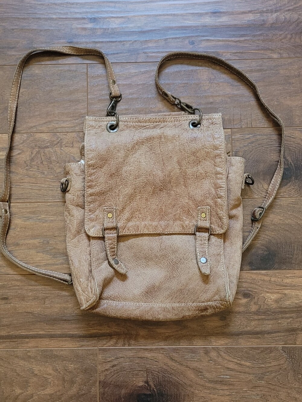 Myra Glorious Convertable Backpack - Picture 2 of 13